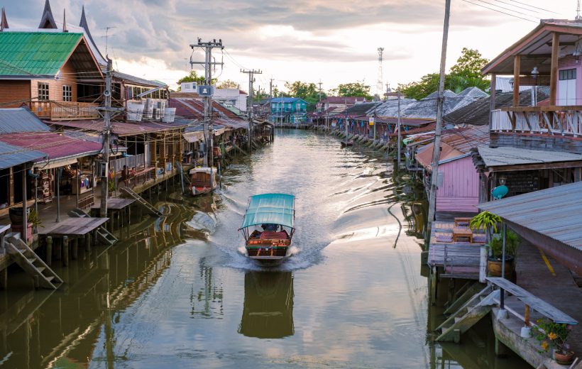 Amphawa Floating Market & Maeklong Railway Train Market Tour