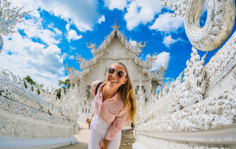 Chiang Rai White Temple Blue Temple and Hill Tribe Village Tour